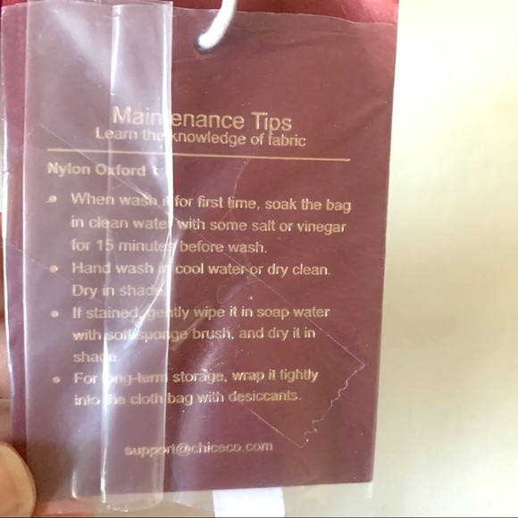 Chiceco Travel Gift Pouch w Bath Bombs - Picture 3 of 6